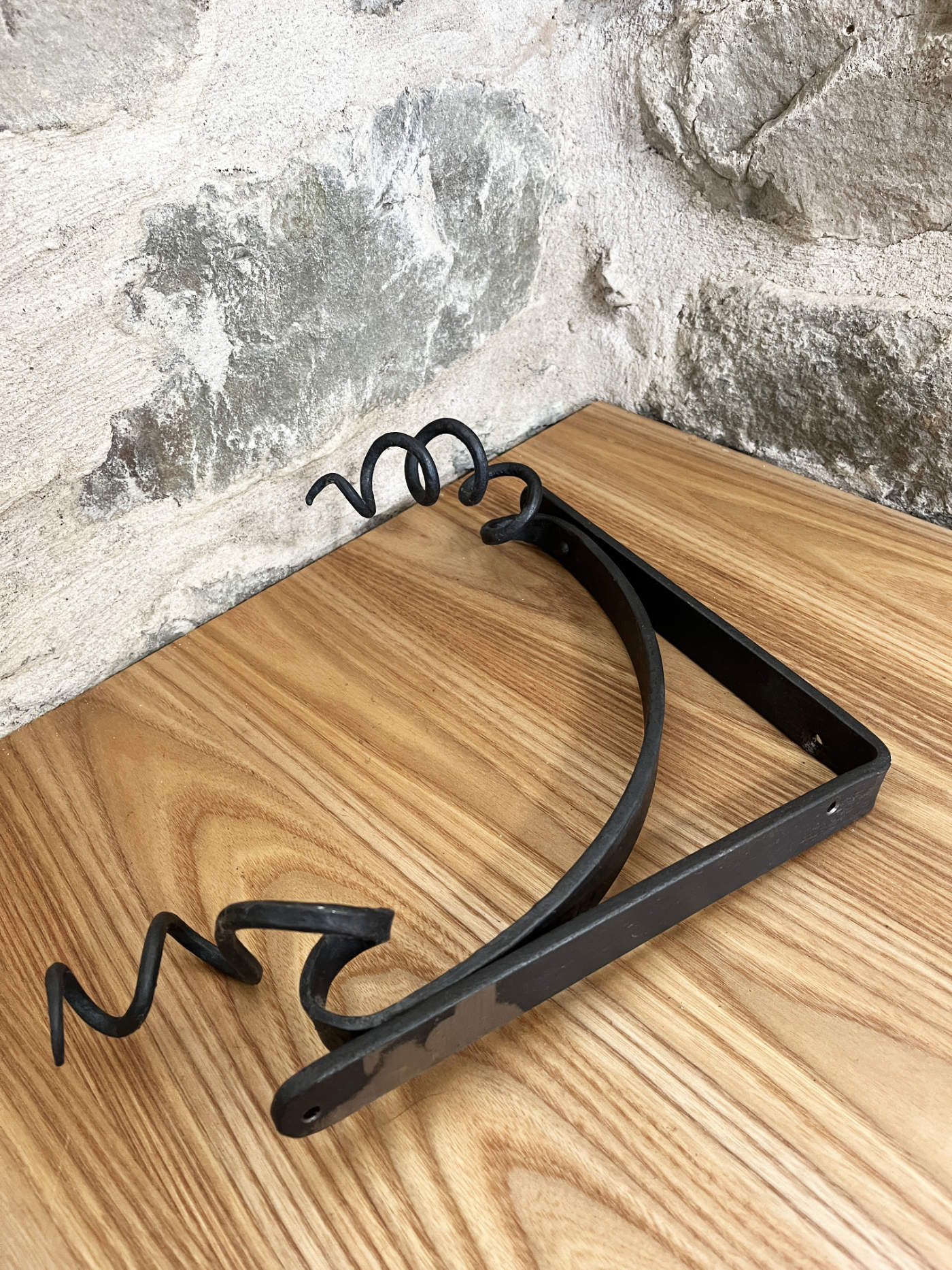 Large Vine Shelf Bracket No. 2