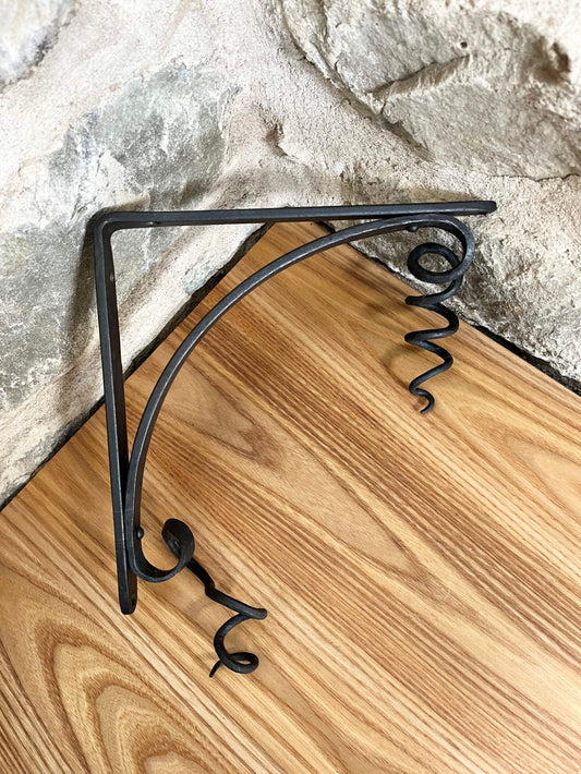 Large Vine Shelf Bracket No. 2