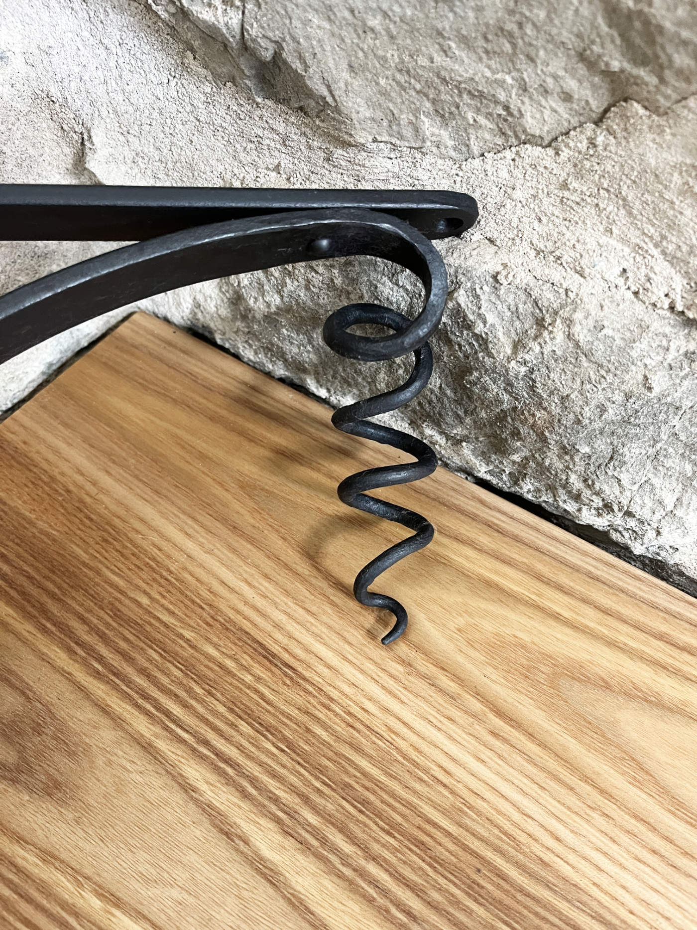 Large Vine Shelf Bracket No. 2