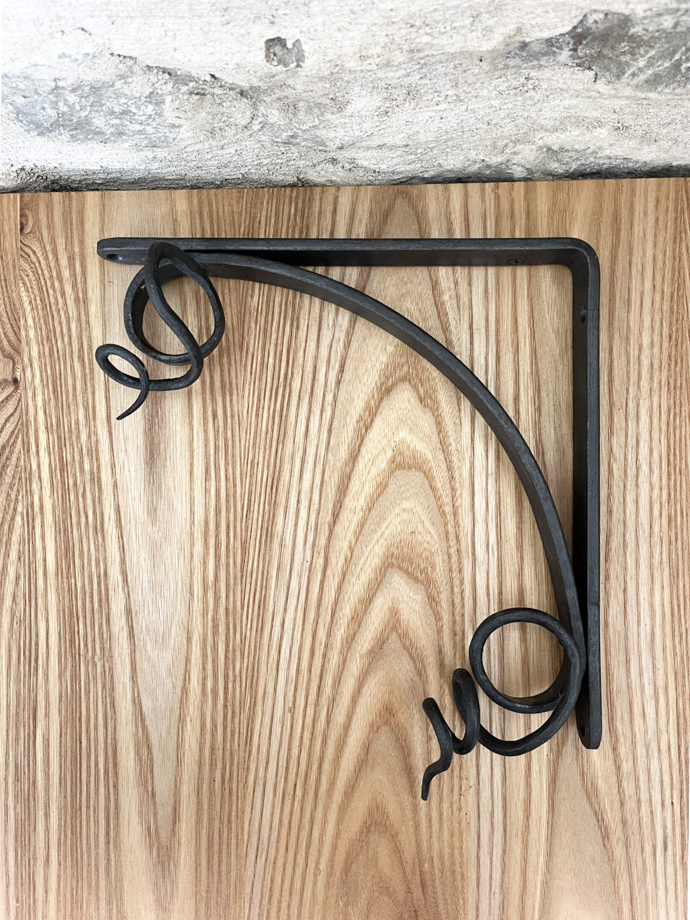 Large Vine Shelf Bracket No. 3