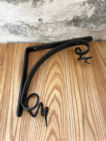 Large Vine Shelf Bracket No. 3