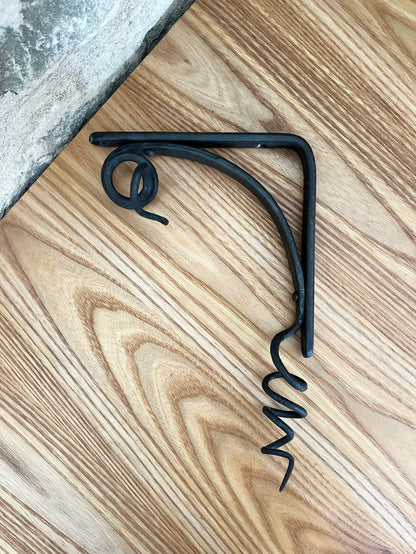 Small Vine Shelf Bracket No. 2