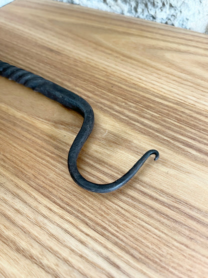 Minimal Twist Plant Hanger